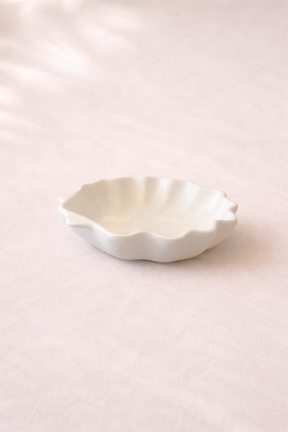 Scallop Shell Cast Stone Vase